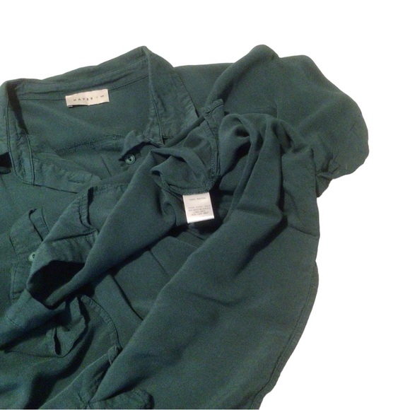 💚Silky Beautiful Emerald Green Shirt - Picture 5 of 5